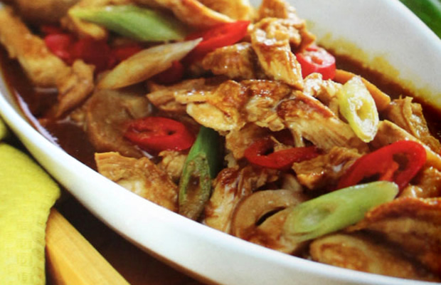 Resep Semur Ayam Suwir Jamur Manis Gurih