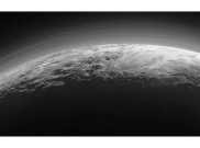 Permukaan Pluto Ternyata Berkabut
