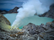 Wisata Alam Kawah Ijen Banyuwangi yang Memukau