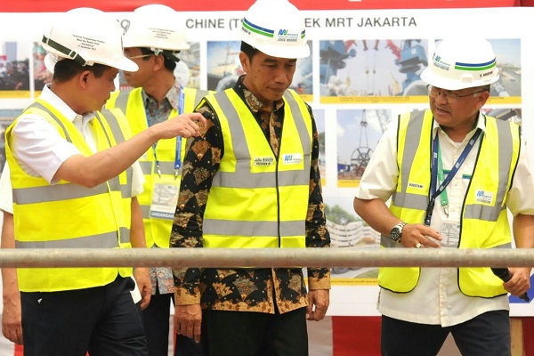 Kisruh Harga BBM, Bukti Pemerintah Belum Transparan Tetapkan Harga BBM