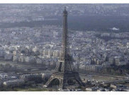 Menara Eiffel Ditutup karena Pria Beransel