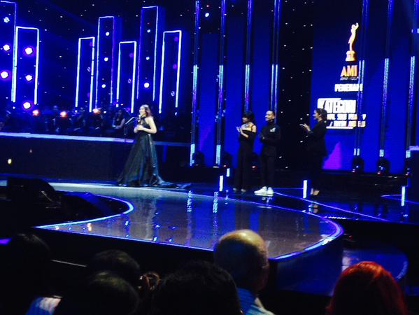 Isyana Sarasvati Raih Dua Penghargaan AMI Awards 2015