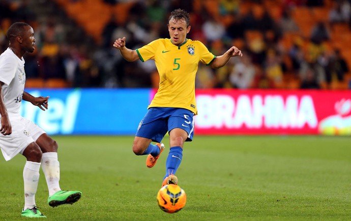 Rafinha Tolak Panggilan Perkuat Timnas Brasil
