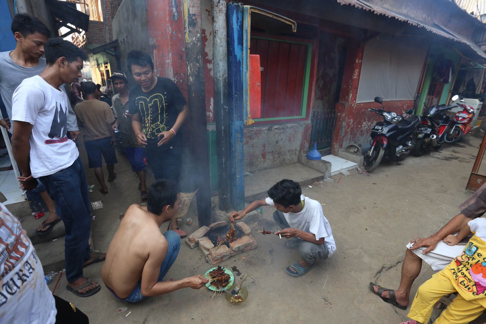 Korban Keracunan Sate di Cicurug Bertambah 
