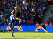 Liverpool Hajar Villa, Arsenal Permalukan Leicester