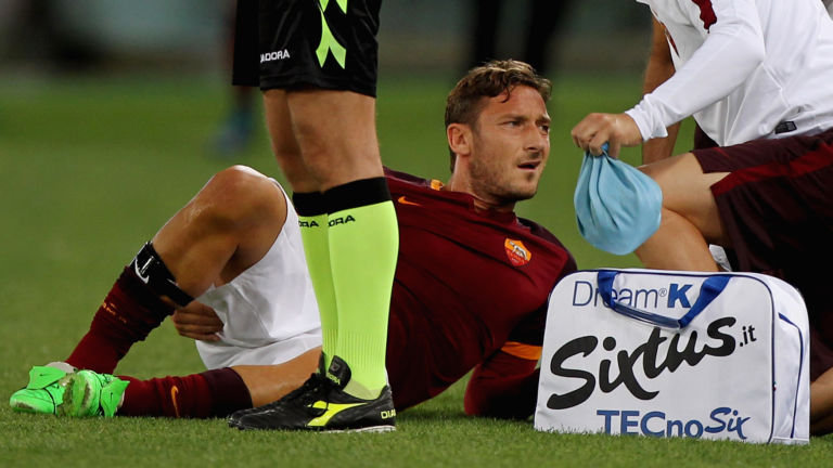 Dua Pemain Andalan Roma Absen Cukup Lama