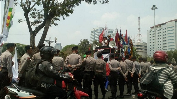 Lagi, Ribuan Petani Geruduk Istana Tagih Janji Manis Jokowi