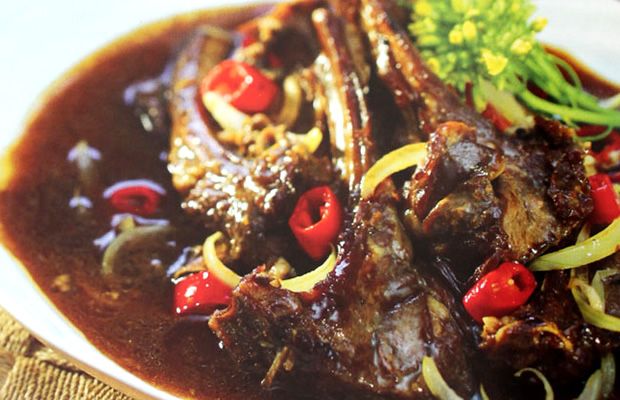Nikmati Kelezatan Semur Iga Kambing Lada Hitam