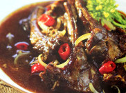 Nikmati Kelezatan Semur Iga Kambing Lada Hitam