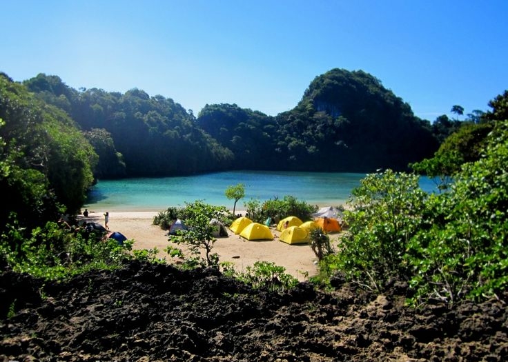 Pulau Sempu, Tempat Wisata di Malang yang Menakjubkan