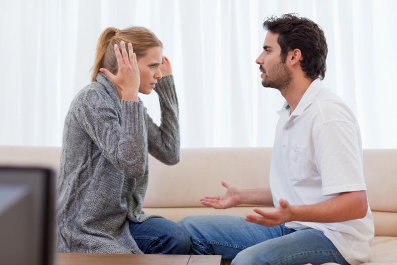 4 Cara Meredam Emosi saat Bertengkar dengan Pasangan