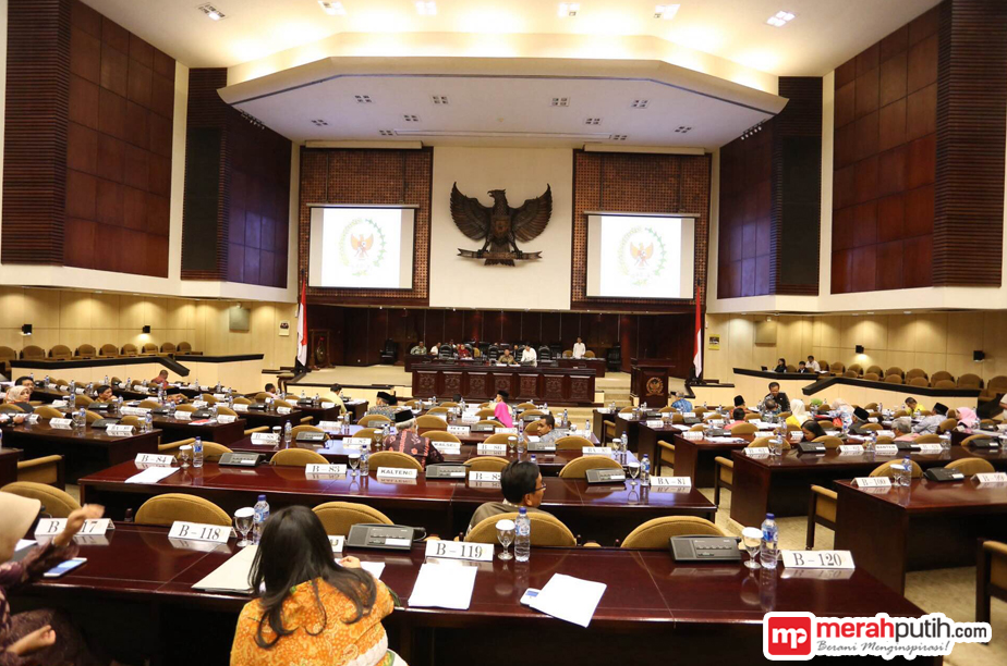 Menyalahi Kode Etik, Alasan Irman Gusman Dimakzulkan