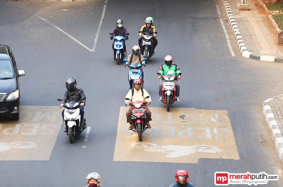 UberJek Ojek Online Tanpa Seragam