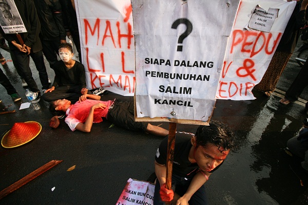 Kontras Catat 13 Pelanggaran HAM dalam Kasus Salim Kancil