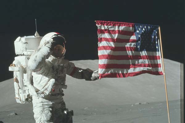 NASA Rilis Foto Bukti Pendaratan Apollo di Bulan