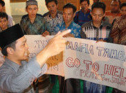 Aksi Membela Salim Kancil