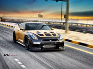 Nissan GT-R Tampil Sangar Dibalut Serat Karbon