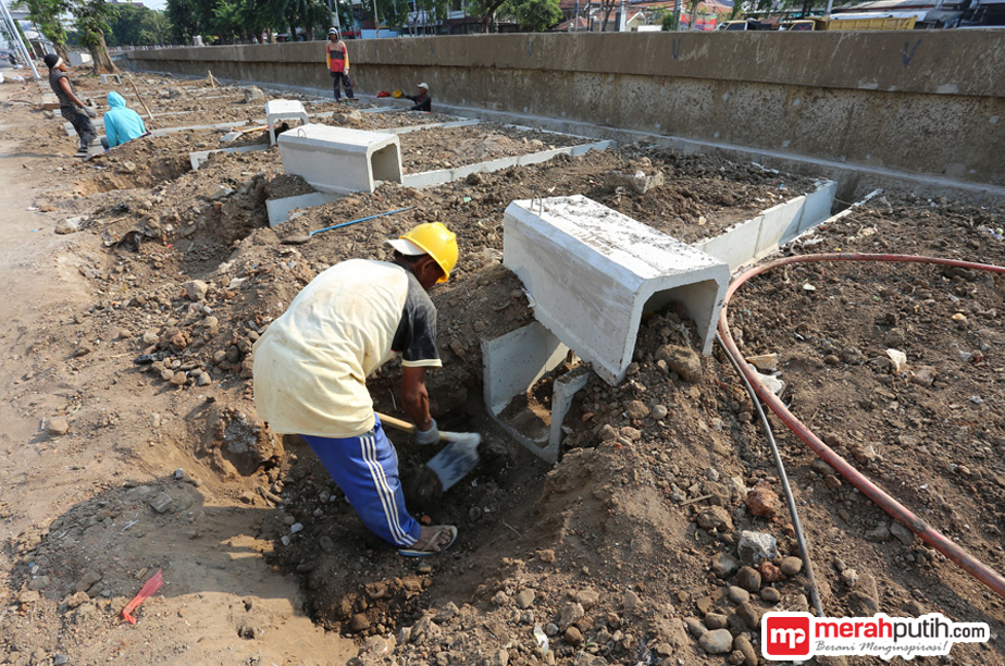 Menteri Basuki Sesumbar Normalisasi Sungai Ciliwung Atasi Banjir