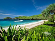 Menjelajah Keelokan Pantai Srau yang Masih Perawan di Pacitan