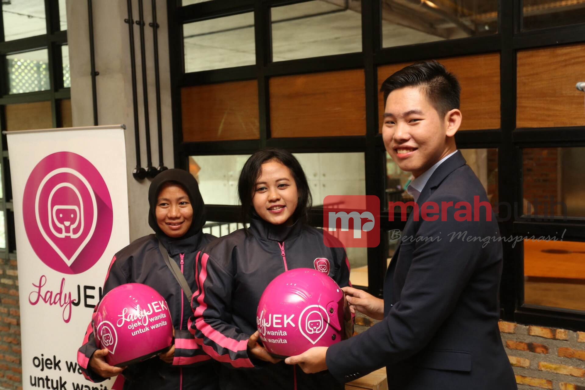 Pelamar Driver LadyJEK Diprioritaskan Wanita