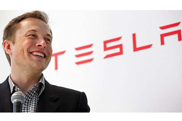 Elon Musk Sebut Project Titan Apple “Kuburan Tesla”