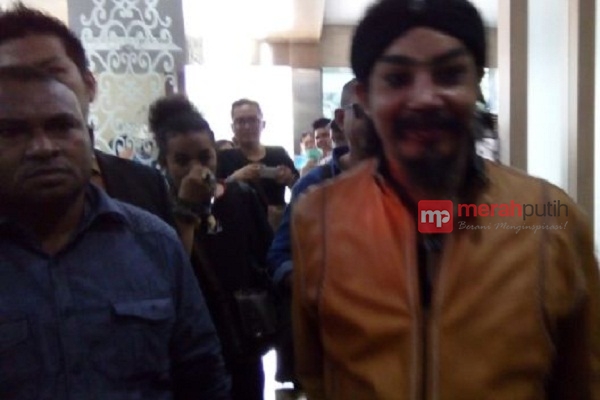 Tiba di Mapolda Metro Jaya, Limbad Irit Bicara dan Melotot