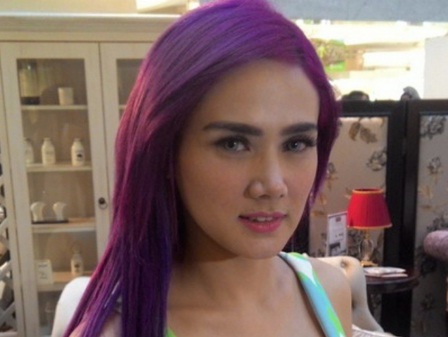 Komentar Pedas Haters Bikin Nangis Mulan Jameela