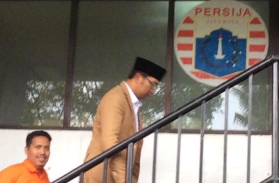 Sambangi Kantor Persija, Ridwan Kamil dan Umuh Muchtar Permisi