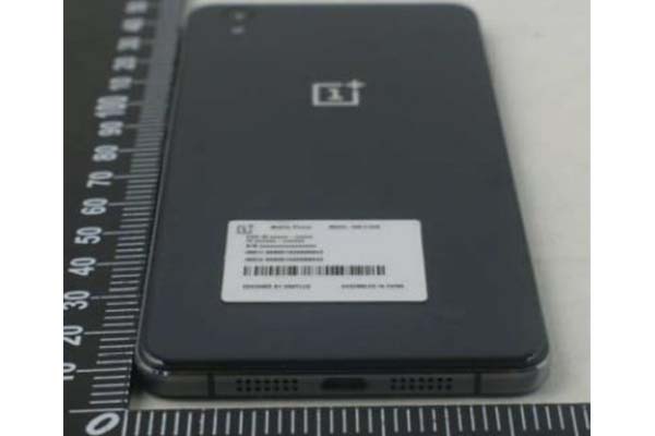Spesifikasi OnePlus X
