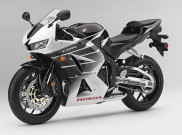 Honda Luncurkan Seri CBR600RR 2016