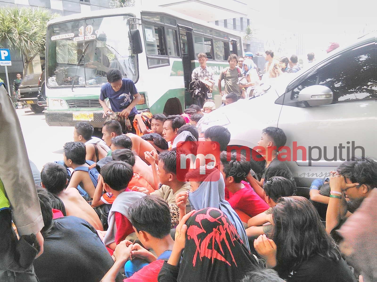 Dianggap Sebagai Provokator, Korwil Jakmania Jadi Tahanan Kota
