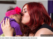 Stres karena Keguguran, Wanita Ini Asuh Boneka Bayi