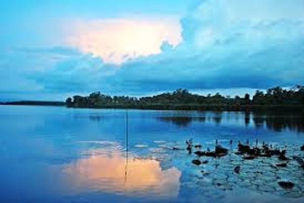 Danau Dendam Tak Sudah Pesona Tersembunyi dari Bengkulu 