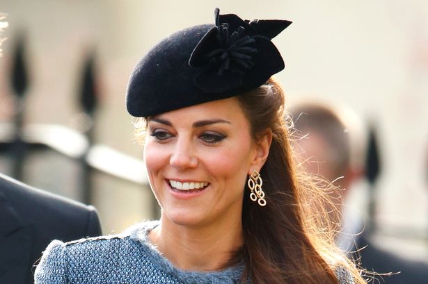 Fashion Brokat Elegan ala Kate Middleton