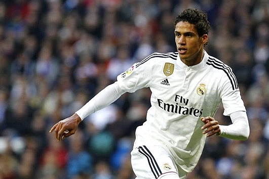Saingi Manchester United, PSG Ikut Berburu Raphael Varane