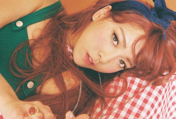 Luna Tampil Memukau di Foto Teaser Album Baru f(x) “4 Walls”