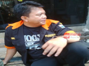 Meski Gaji Minim, Atribut Relawan Palang Hitam Optimal
