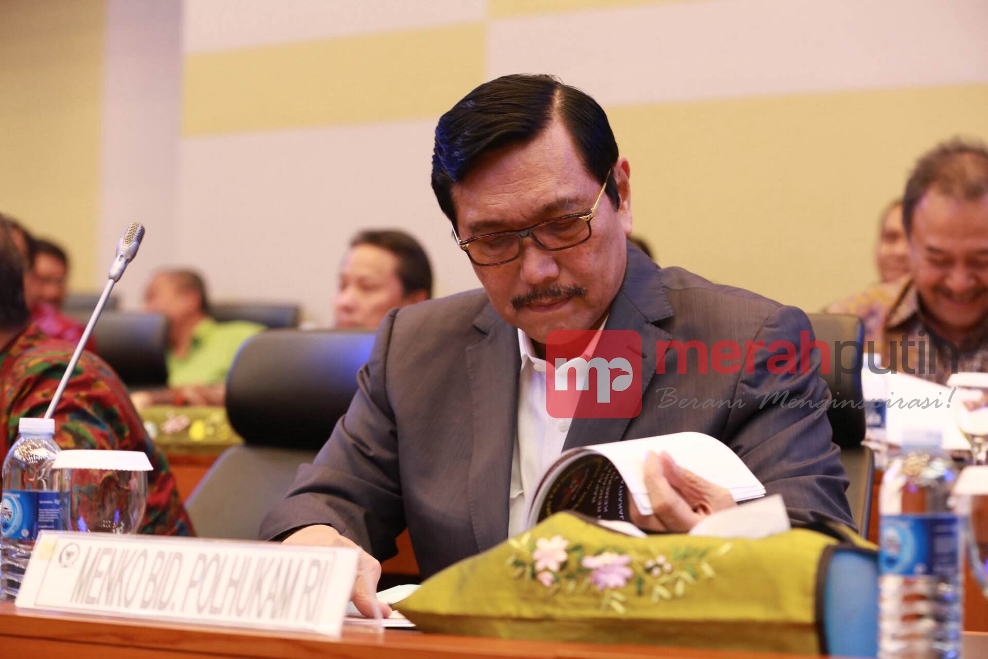 Rapim MKD Putuskan Panggil Luhut dan Riza