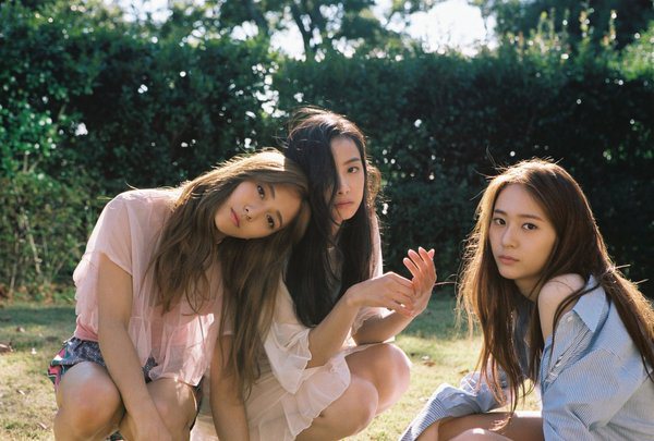 SM Entertainment Rilis Foto Teaser Empat Personel f(x) di Album Terbaru