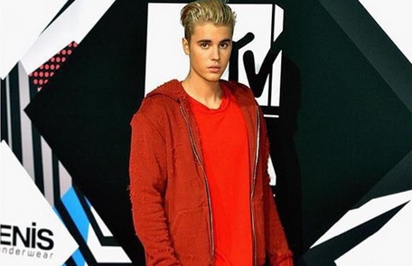 Justin Bieber Gondol 5 Penghargaan di MTV EMA 2015