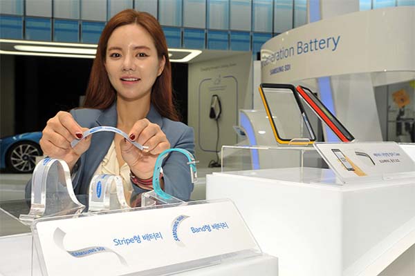 Samsung Perkenalkan Baterai Fleksibel