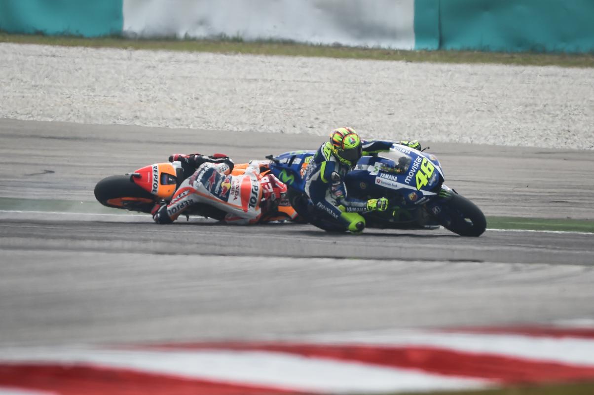 Video Kocak Rossi Vs Marquez Versi Indonesia