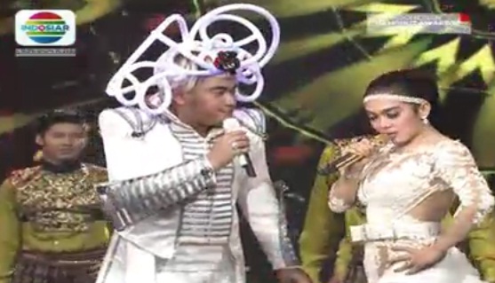 Duet Heboh Syahrini dan Nassar di IDA 2015 