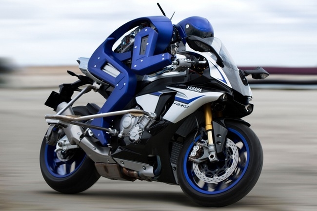 Yamaha Rancang Robot Pesaing Valentino Rossi