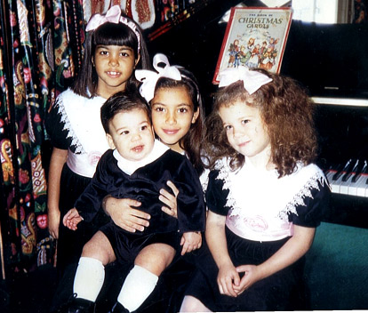 Galeri Foto Masa Kecil Keluarga Kardashian