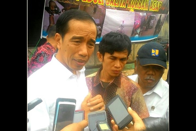 Jokowi Apresiasi Masyarakat yang Bantu Korban Kabut Asap