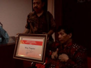 Meski Stroke, Benny Panjaitan Tetap Menghibur 