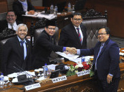 11 Jam Berlalu, Akhirnya DPR Sahkan APBN 2016
