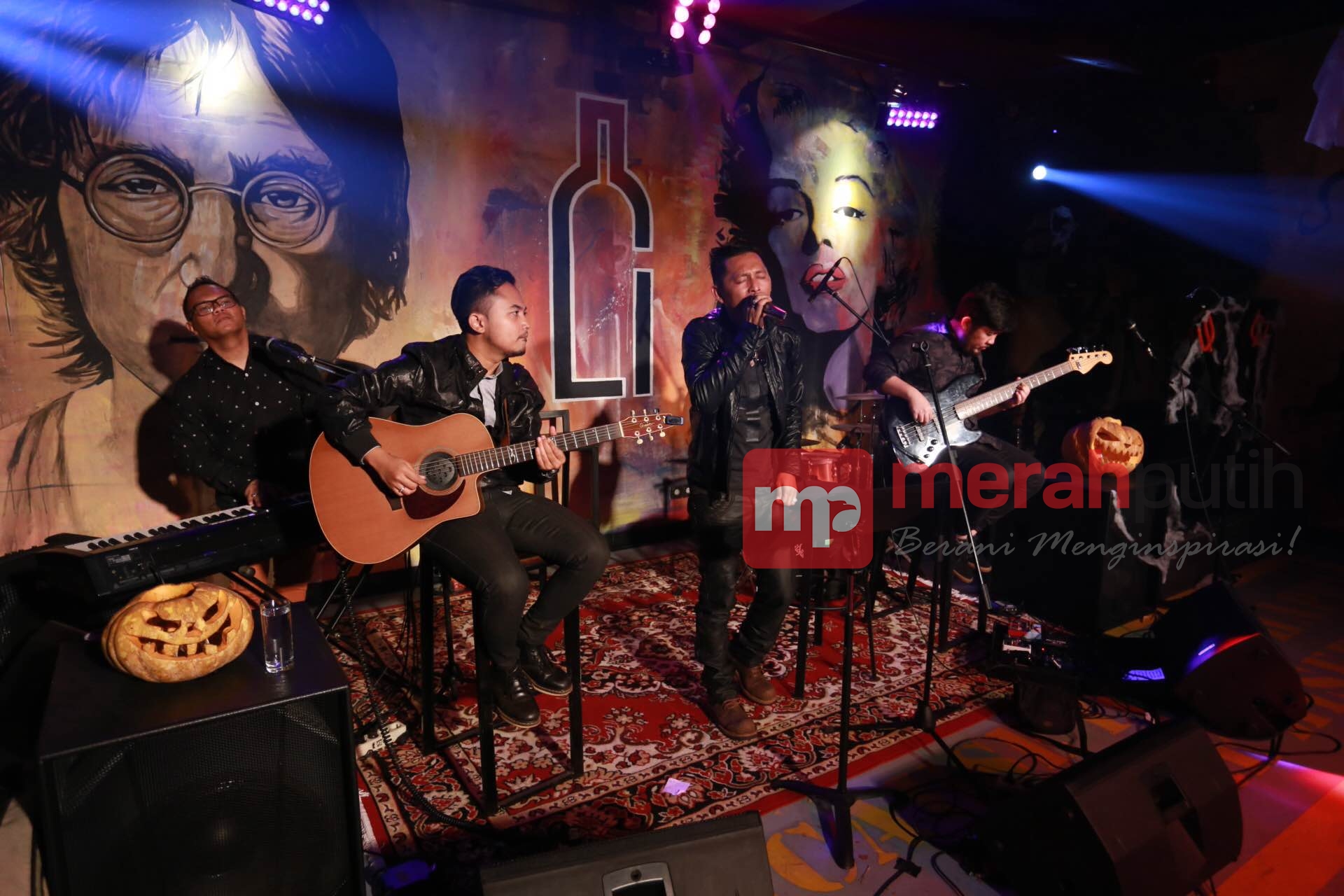 Brandnewstorm Reunion Hangatkan Clique Kitchen and Bar