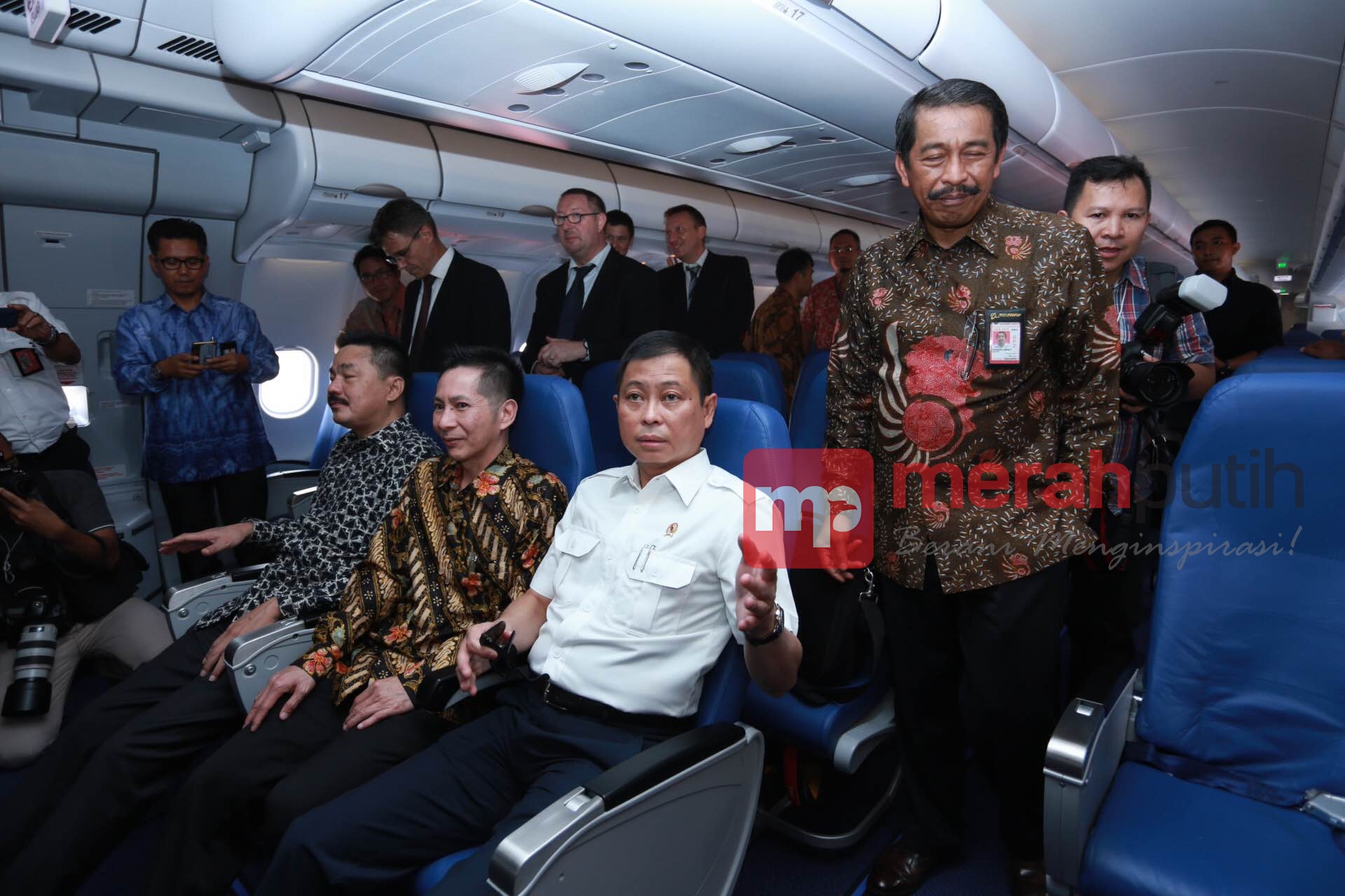 Jajal Kereta Bandara, Menteri Jonan: Seperti Kereta di Luar Negeri 